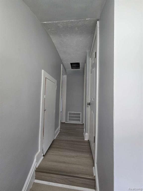 Building Photo - 11005 Dodge Ave