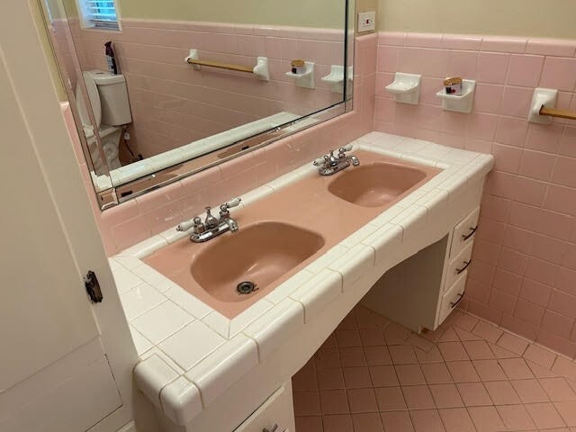 Building Photo - 2405 Avenue S