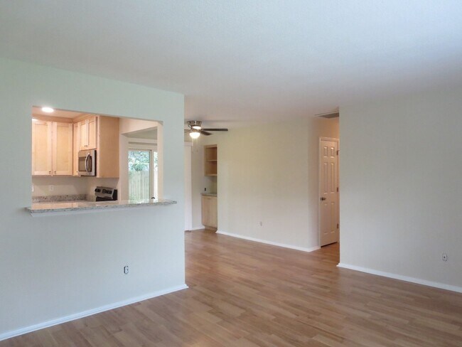 Building Photo - Aragona Village