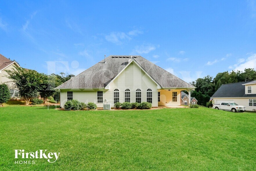 Building Photo - 7024 Memory Ln