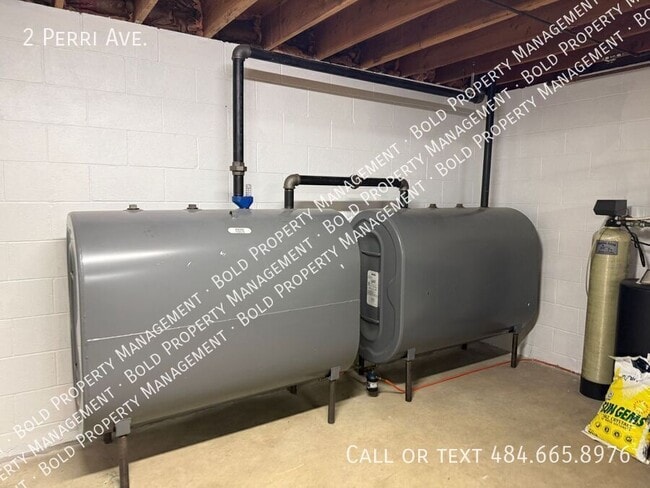 Building Photo - 2 Perri Ave