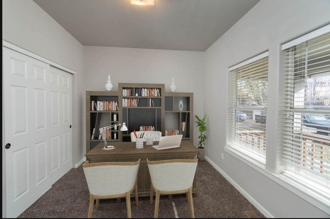 Building Photo - 21328 Oakview Dr