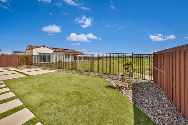 Building Photo - Single-Story Folsom Rental Backing to Greenbelt in Regency 55+!