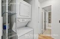 Building Photo - 2550 Glengyle Dr