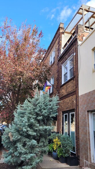 exterior -side - 1248 Federal St