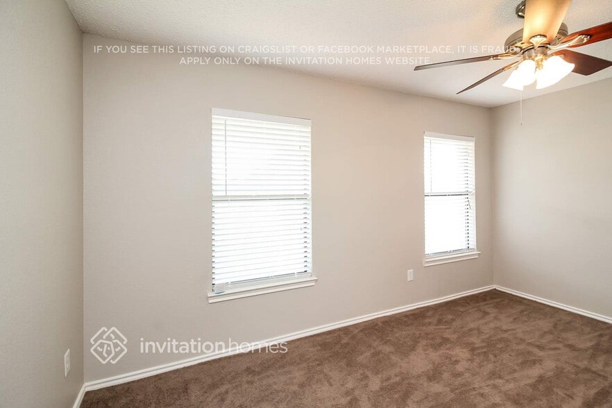 Building Photo - 2807 Custer Dr