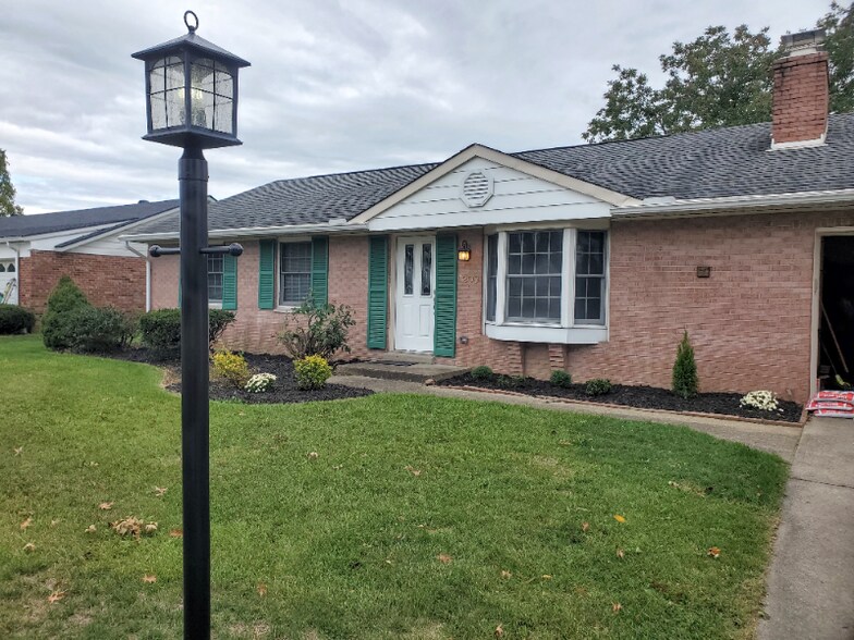 Primary Photo - 1209 Oriole Ct