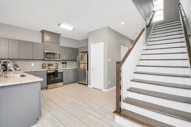 Building Photo - 3019 Elysian St