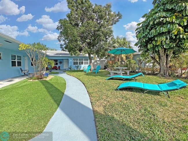Primary Photo - 2695 SE 1st Ct