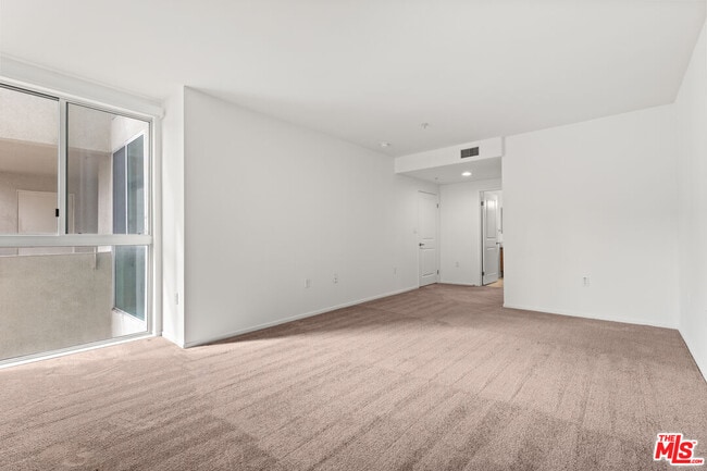 Building Photo - 267 San Pedro St