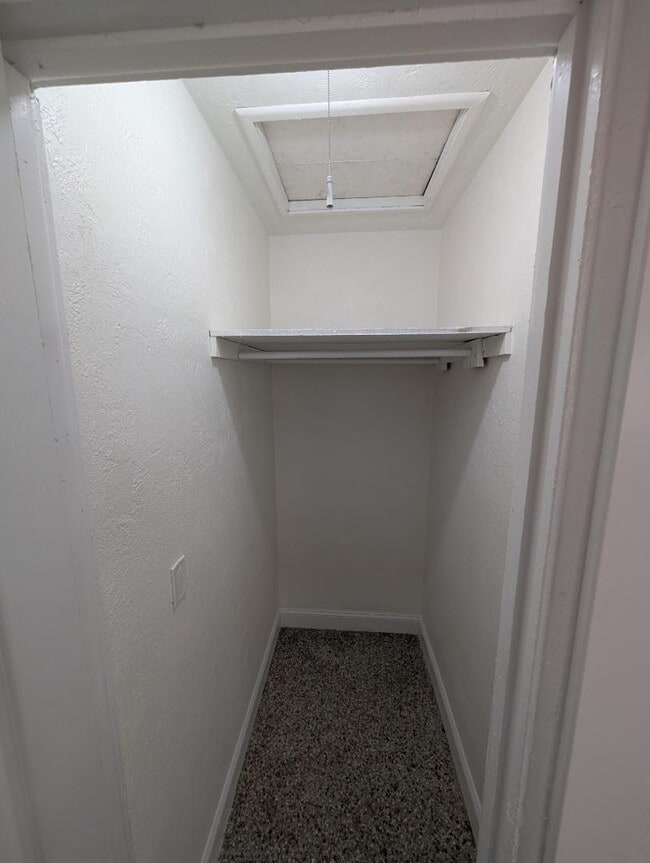 Building Photo - 124 146th Ave E