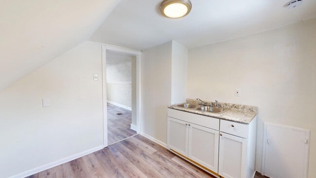 Building Photo - 294 Madison Ave