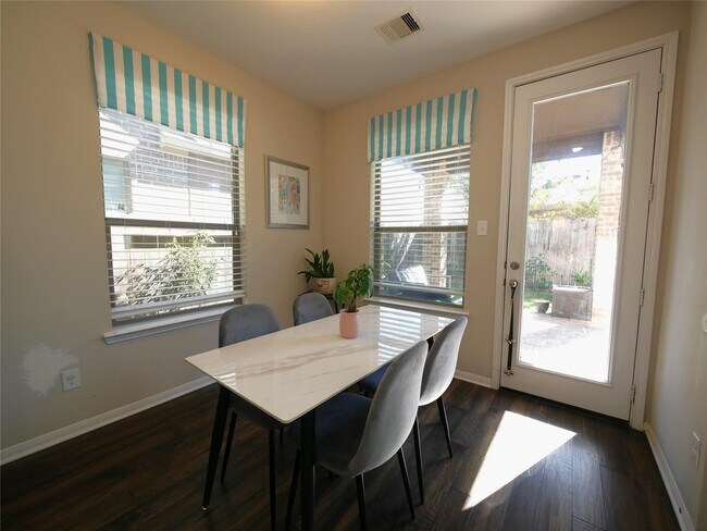 Building Photo - 20715 White Hyacinth Dr