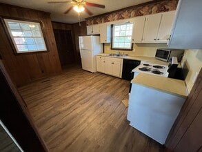 Building Photo - 3935 Yokley St