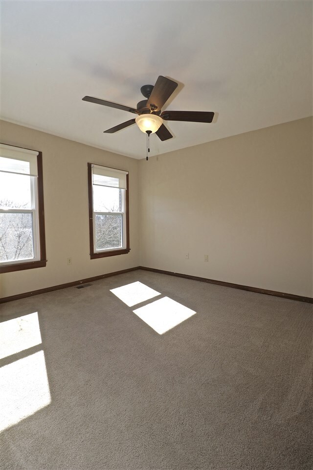 Building Photo - 632 Frogtown Rd