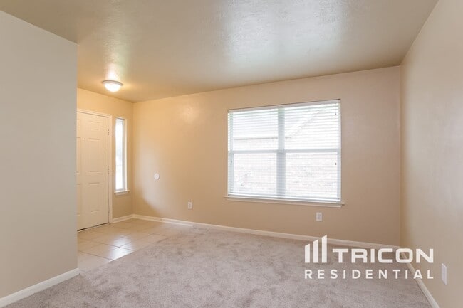 Building Photo - 20719 Wheaton Creek Ct