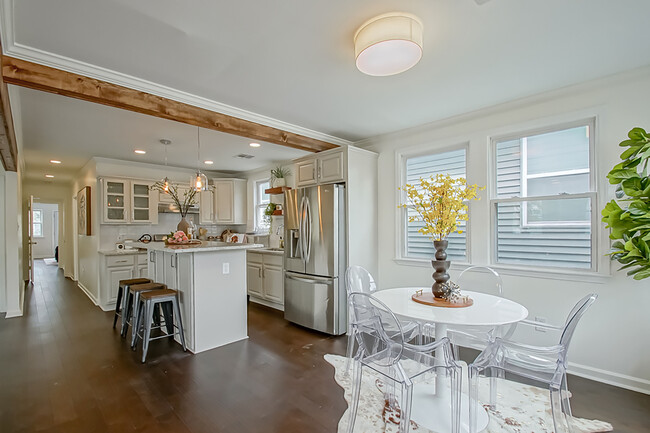 Dining Room - 3444 Toledano St