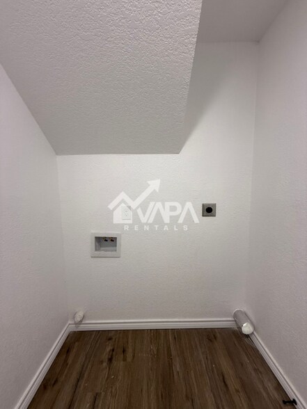 Building Photo - 4718 Saddle Ridge
