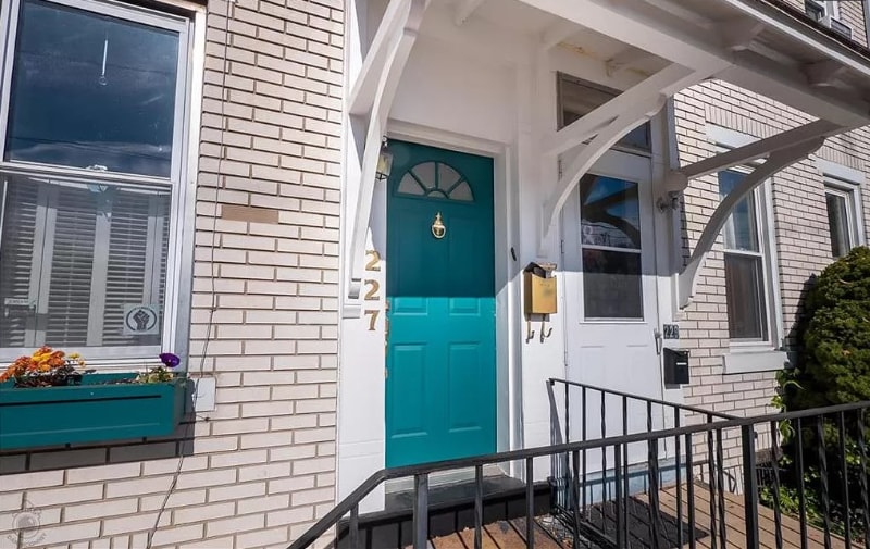 Building Photo - 227 E Garrison St