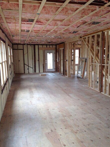 Building Photo - 7 Acron Rd