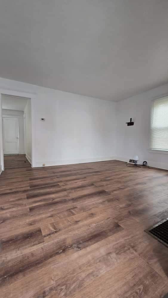 Building Photo - 904 Broad St