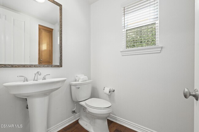 Building Photo - 4659 Cielo Cir