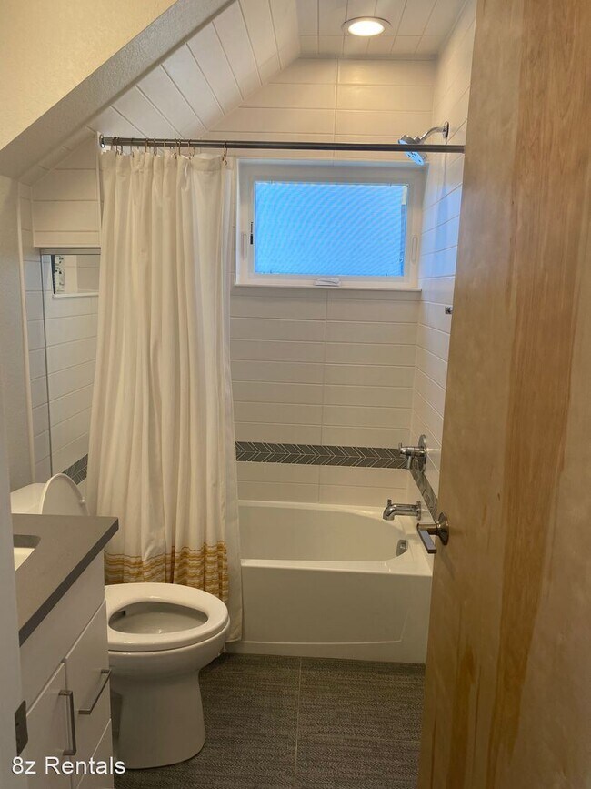 Building Photo - 3 br, 2 bath House - 643 Amelia Ln