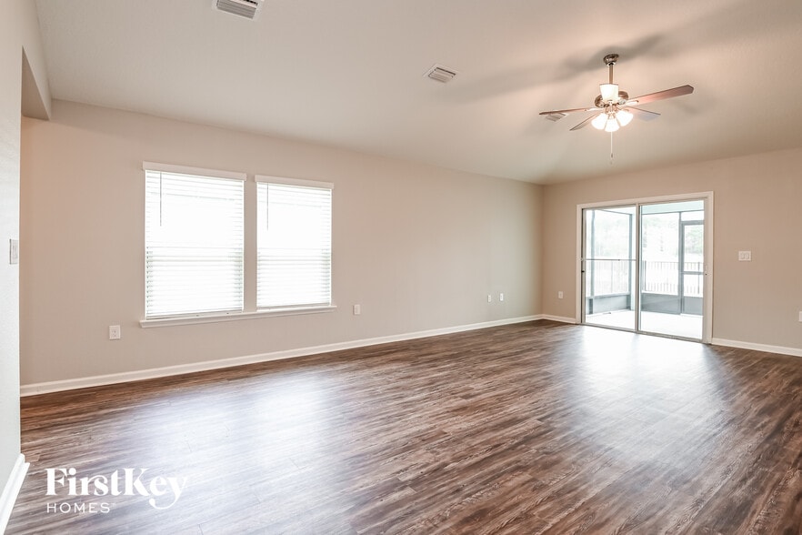 Building Photo - 242 Santorini Ct