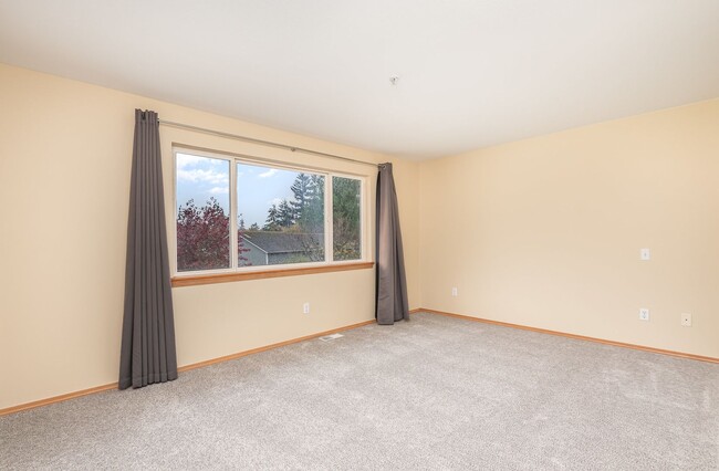 Building Photo - 4 Bd / 2.5 Ba Renton Home