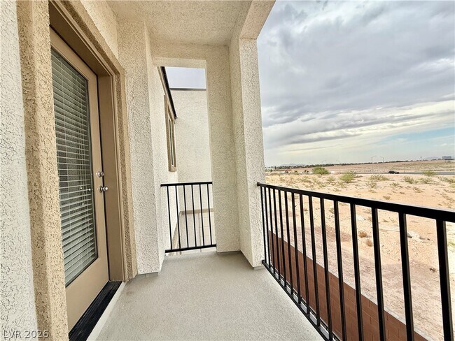 Building Photo - 5672 Beguiling Falls St