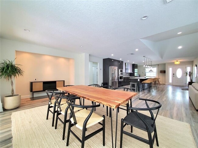 Building Photo - 6522 Hidden Beach Cir