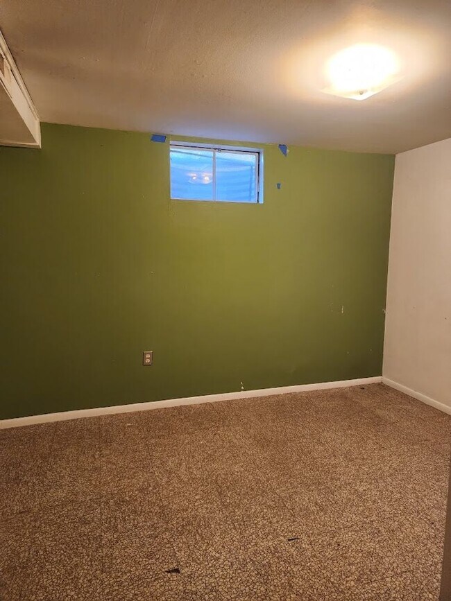 Building Photo - Long Realty & Property Management - 3 Bedr...