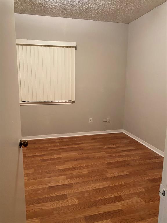 Building Photo - 10156 Waterstone Dr