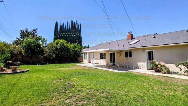 Building Photo - 15068 Mountain Spring St