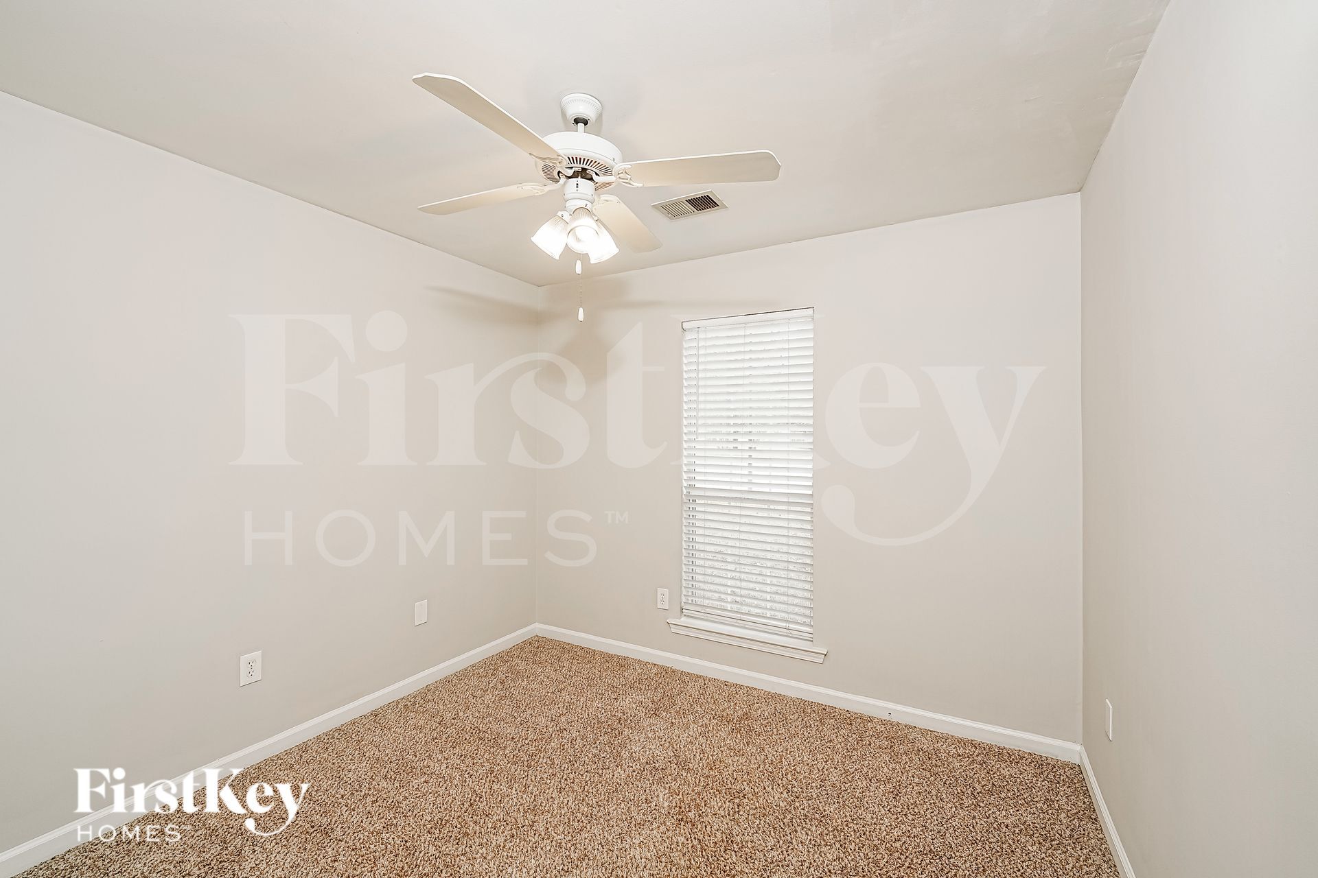 Building Photo - 501 Baronne St