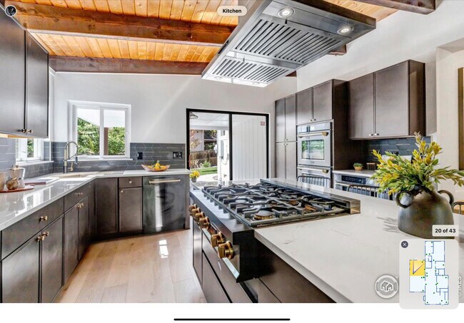 Building Photo - 2357 Grove St