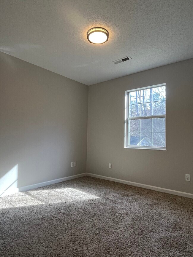 Building Photo - 822 Union Dell Ct