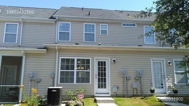 Building Photo - 9609 Turning Wheel Dr