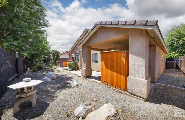 Building Photo - Available Now