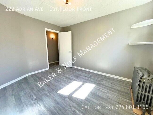 Building Photo - 222 Adrian Ave