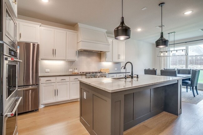 Building Photo - 550 Peppercress Ln