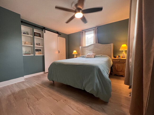 Building Photo - 26 Poplar St