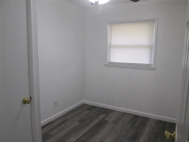 Building Photo - 227 Shepley Dr