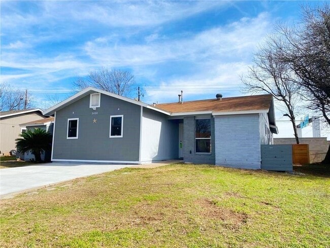 Building Photo - 3408 Lynridge Dr