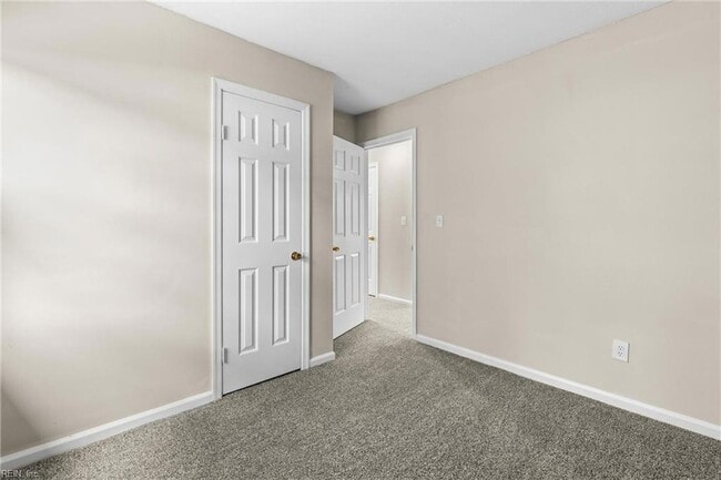 Building Photo - 2008 Fawnwood Common