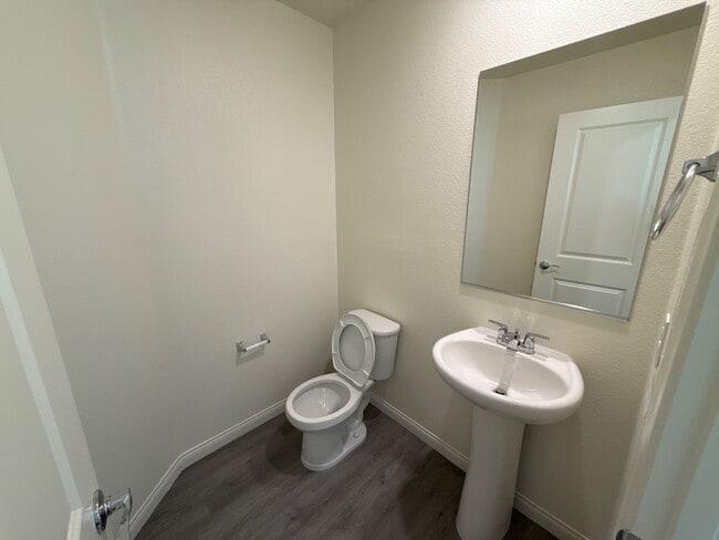 Building Photo - 10415 Ricordi St