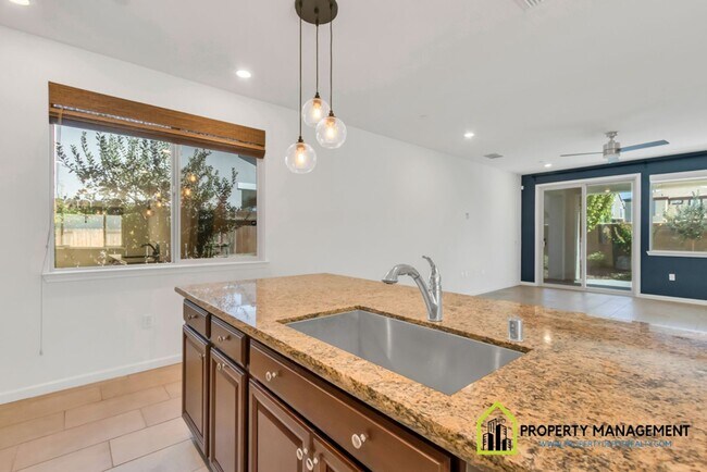 Building Photo - Vineyard Creek-Former Model Home