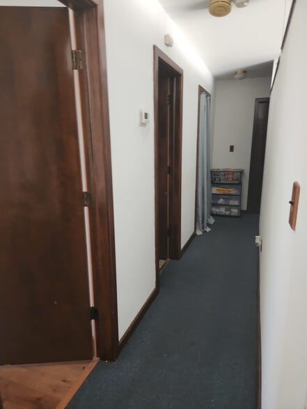 Hallway leading to bathroom and other rooms - 2116 Thaler Ave