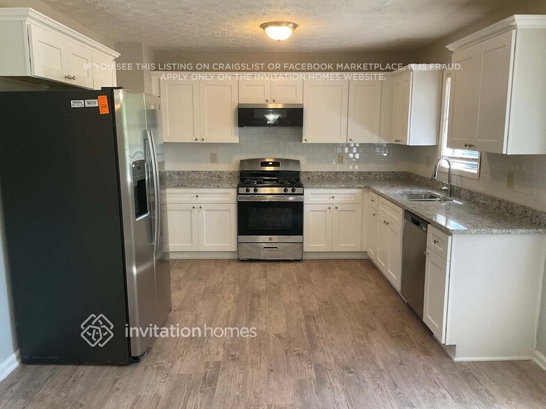 Building Photo - 2771 Mountbery Dr