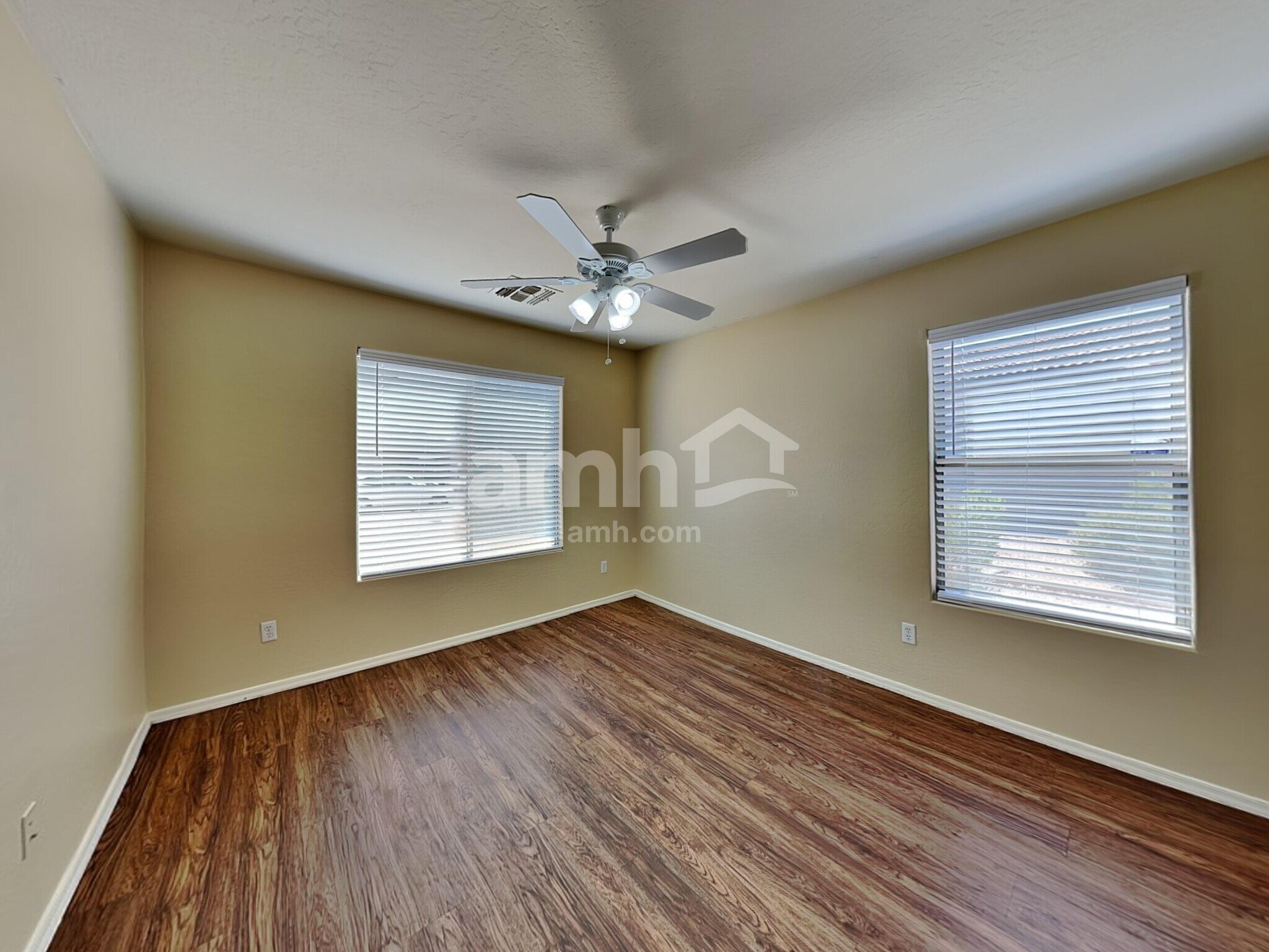 Building Photo - 10406 W Miami St